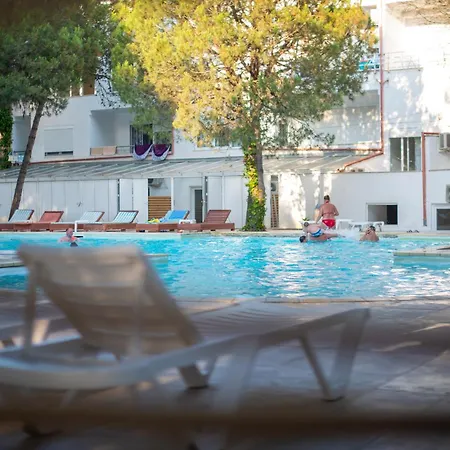 Marea Resort