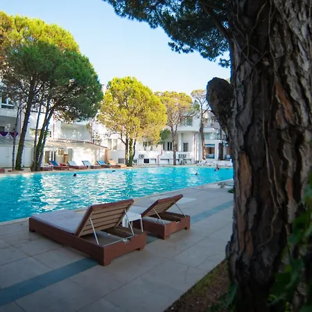 Marea リゾート 4*