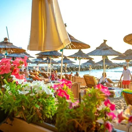 ماريا منتجع 4*