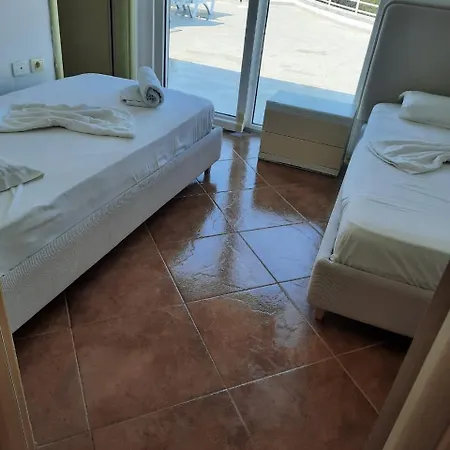 ماريا منتجع 4*