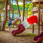 Marea 4* Golem (Tirana)