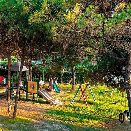 Üdülőközpont Marea