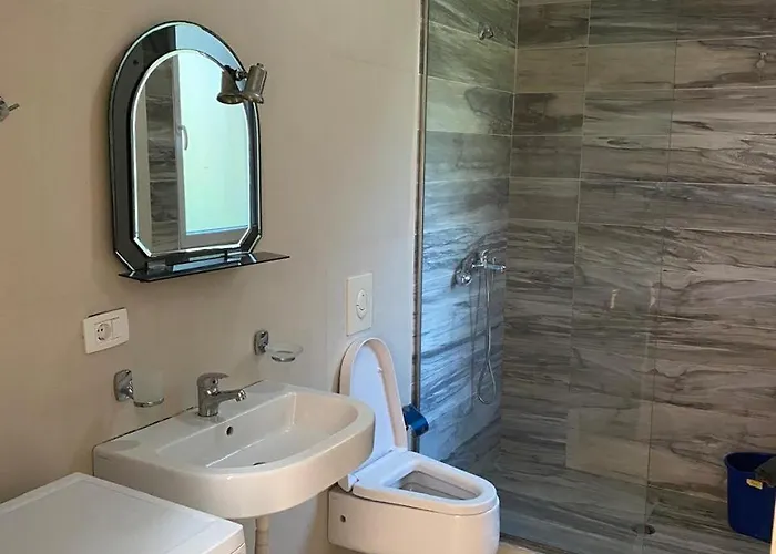 Marea 4* Golem (Tirana)